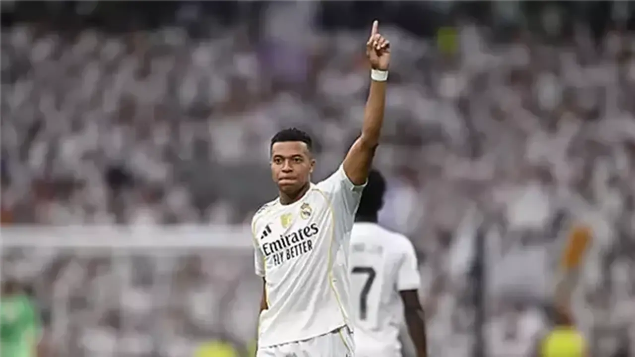 مبابي يتصدر قائمة الهدافين لعام 2025 مع الترتيب الكامل